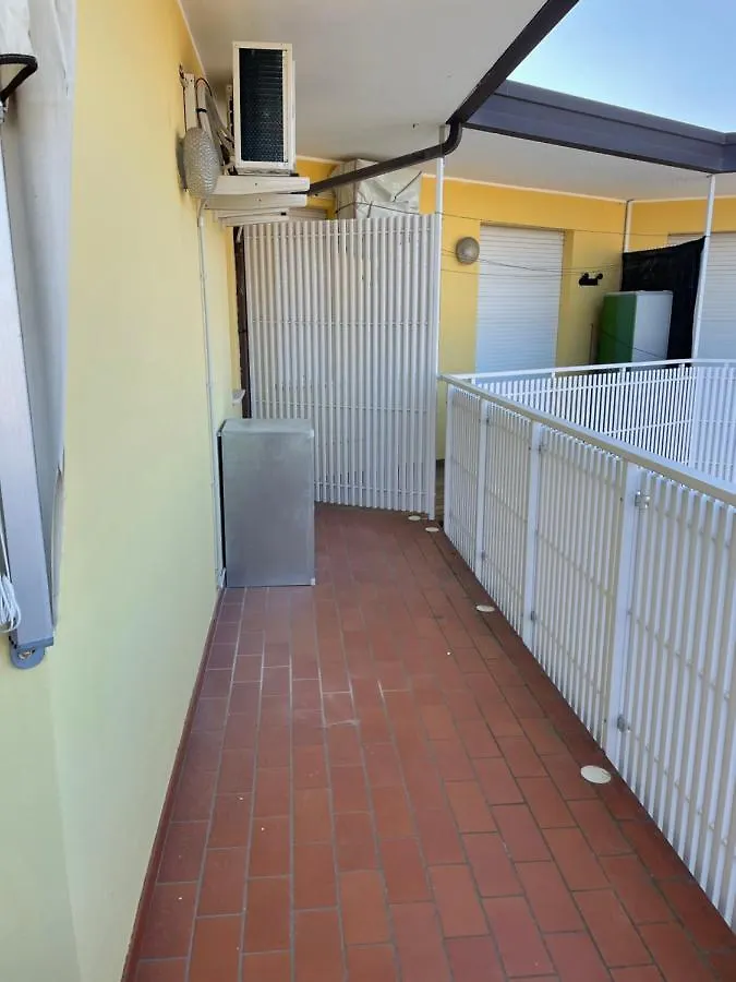 Condominio Canaima Μπιμπιόνε 0*,